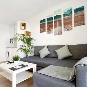 https://vista-a-y-d.in-canary-islands.com